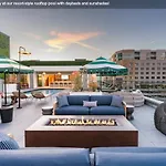 Hollywood 2 Bed Apt Hideaway With Free Parking